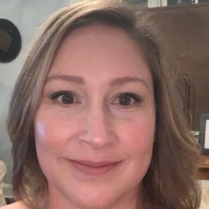 Meet your Posher, Dana